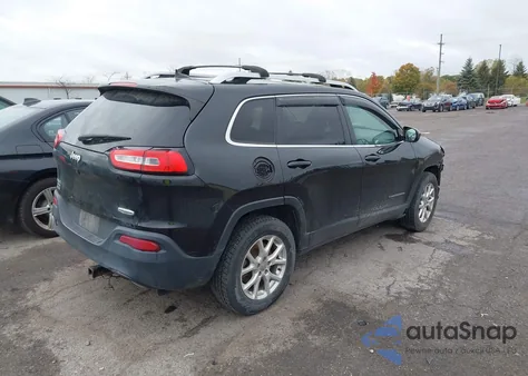 2016 Jeep Cherokee Latitude z USA, uszkodzony, nr VIN 1C4PJMCS2GW120079